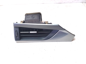 Dashboard air vent grilles - 5566005120