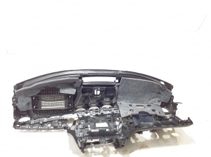 Mercedes Benz C-Class 206 (2021–2026) Armatuurlaud A2066806805 - 2