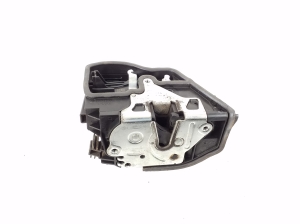 BMW X3 E83 (2003–2010) Front door lock 7202144 - 3
