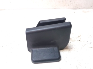 TOYOTA Avensis T27 (2008–2019) Sonstiges Teil des Vordersitzes 7213805040