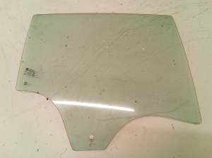 Rear side door glass - 43R000054