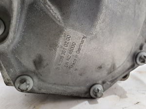Mercedes Benz C-Class 206 (2021–2026) Tagasilla reduktor A2063509103 - 2