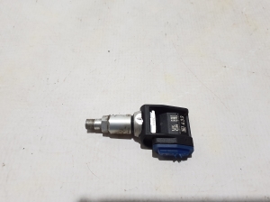 Tire pressure sensor - A0009058413