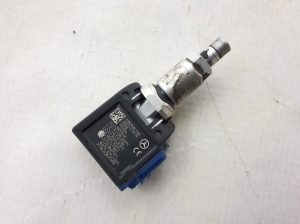 Mercedes Benz C-Class 206 (2021–2026) Reifendrucksensor A0009058413 - 2