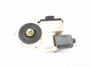 BMW X3 E83 (2003–2010) Front door window regulator motor 6925964 - 3
