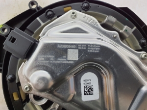 Mercedes Benz C-Class 206 (2021–2026) Salongi puhuri mootor A2069064401 - 3