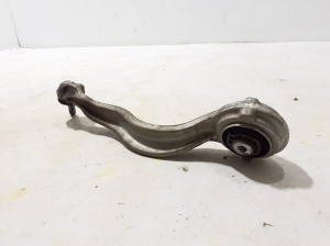 Mercedes Benz C-Class 206 (2021–2026) Eesmine õõtshoob A2063308202 - 3