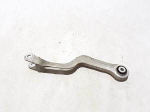 Mercedes Benz C-Class 206 (2021–2026) Tagumine õõtshoob A2063520500 - 3