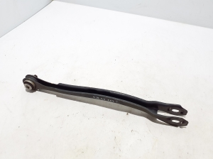 Mercedes Benz C-Class 206 (2021–2026) Tagumine õõtshoob A2063524800 - 2