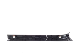 NISSAN Leaf II (2017–2026) Inner sill trim 769B53NL0A - 3