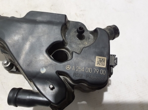 Mercedes Benz C-Class 206 (2021–2026) Karterituulutus A2540107900 - 2