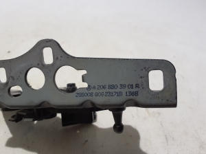 Mercedes Benz C-Class 206 (2021–2026) Kapoti hing A2068803901 - 2
