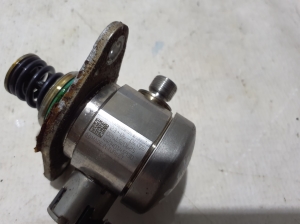 Mercedes Benz C-Class 206 (2021–2026) Kütusepump A2540700400 - 4