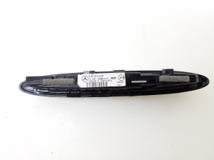 Mercedes Benz E-Class W207 (2009–2017) Parkimissüsteemi ekraan A0015424528 - 3