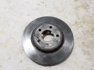Mercedes Benz C-Class 206 (2021–2026) Tagumine piduriketas A2064230900 - 2