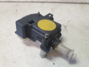 TOYOTA Avensis T27 (2008–2019) Kütuse täiteava korgi lukustus 7703005030 - 2