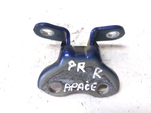 Front door lower hinge