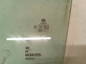 Volkswagen Golf VI (2008–2013) Front door glass 43R000470 - 2