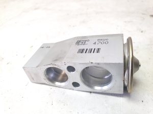 Air conditioner hose valve - 75004700