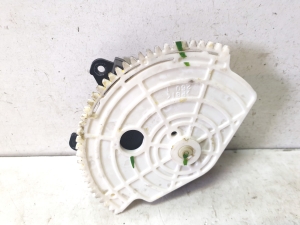 TOYOTA Avensis T27 (2008–2019) Salongi soojenduse klapi mootor 1138002800 - 2