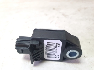 Airbag sensor - 8983105050