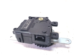 TOYOTA Avensis T27 (2008–2019) Salongi soojenduse klapi mootor 0638002160 - 3