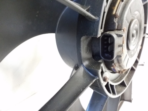 Jeep Compass MK49 (2006–2016) Dzesēšanas ventilators un tā daļas 68069023AB - 3