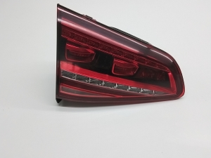 Tail light on trunk lid - 5G0945307F
