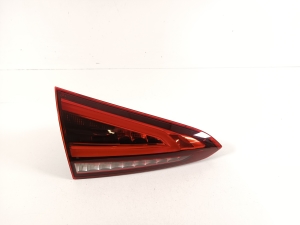 Tail light on trunk lid - A1779061700