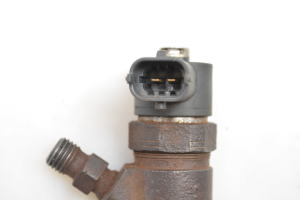 Opel Corsa D (2006–2014) Injektor Einspritzdüse 0445110326 - 2