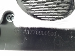 Mercedes Benz A-Class 177 (2018–2026) Tagumise toe sisekujundus A1776900500 - 3