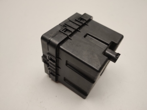 Mercedes Benz EQC N293 (2019–2026) Kõlar A2239016902 - 4