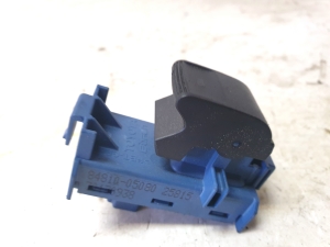 TOYOTA Avensis T27 (2008–2019) Front door glass switch 8481005080 - 2