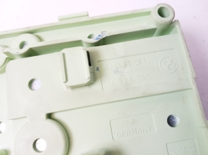 BMW X3 E83 (2003–2010) Fuse box in the trunk 6928945 - 2