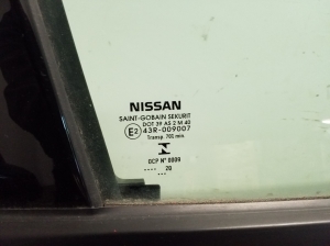 NISSAN Leaf II (2017–2026) Front door and its parts H0100-5SLAA - 3