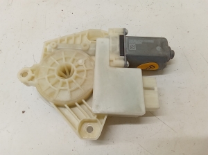 Hinterer Seitentür-Fensterhebermotor - 5Q4959812A
