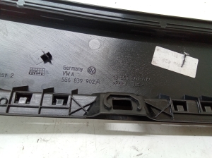 Volkswagen Golf VII (2012–2026) Sonstiges Teil der hinteren Seitentür 5G6839902 - 3