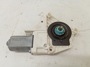 AUDI A6 C6 (2004–2011) Front door window regulator motor 8K0959801 - 2