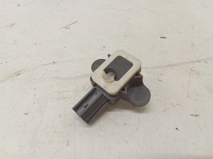 AUDI A6 C6 (2004–2011) Airbag sensor 4F0955557B - 3