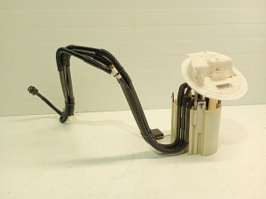 Mercedes Benz E-Class W207 (2009–2017) Kütusepump paagis A2044702294 - 4