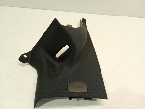 Mercedes Benz E-Class W207 (2009–2017) Tagumise toe sisekujundus A2076902925 - 2