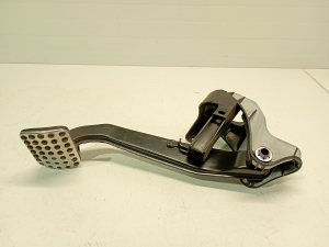 Mercedes Benz E-Class W207 (2009–2017) Piduripedaal A2042902301 - 4