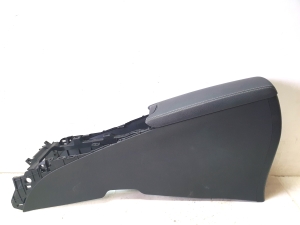 Center console - 5891105100