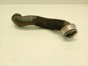 Mercedes Benz E-Class W207 (2009–2017) Jahutusradiaatori voolik A2125018282 - 2
