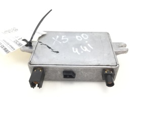 BMW X5 E53 (1999–2006) Antenna amplifier 6907520 - 2