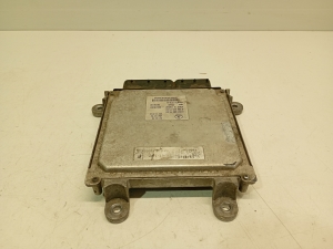 Mercedes Benz E-Class W207 (2009–2017) Engine control unit A6519007500 - 2