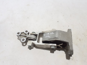 Engine mount - 113606UM0A