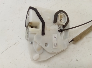Mazda 6 (2012–2026) Front door lock H77H79 - 3