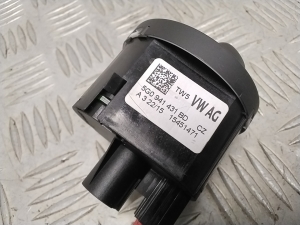Volkswagen Golf VII (2012–2026) Headlight switch 5G0941431BD - 3