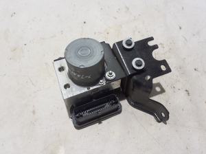 ABS plokk - 476606RU4A